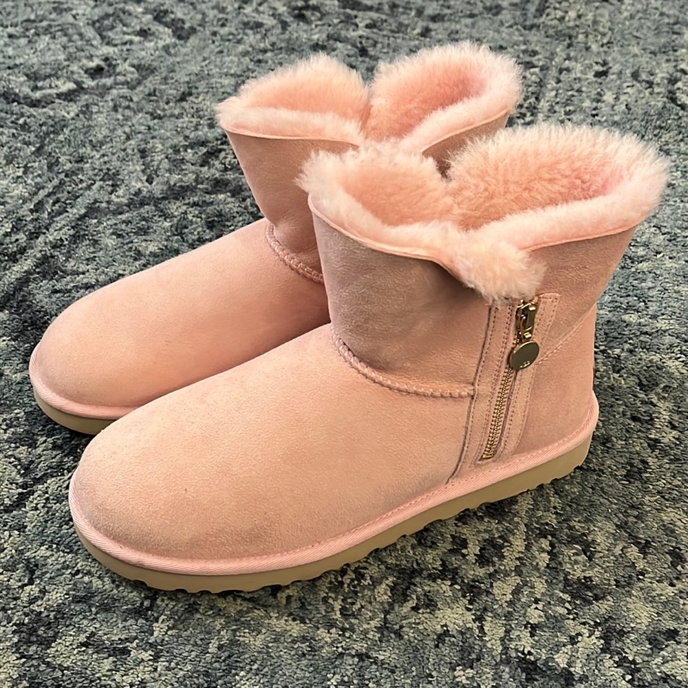 Women’s UGG Boots in Light Pink, Size 11, Worn Once!! Excellent Condition!!